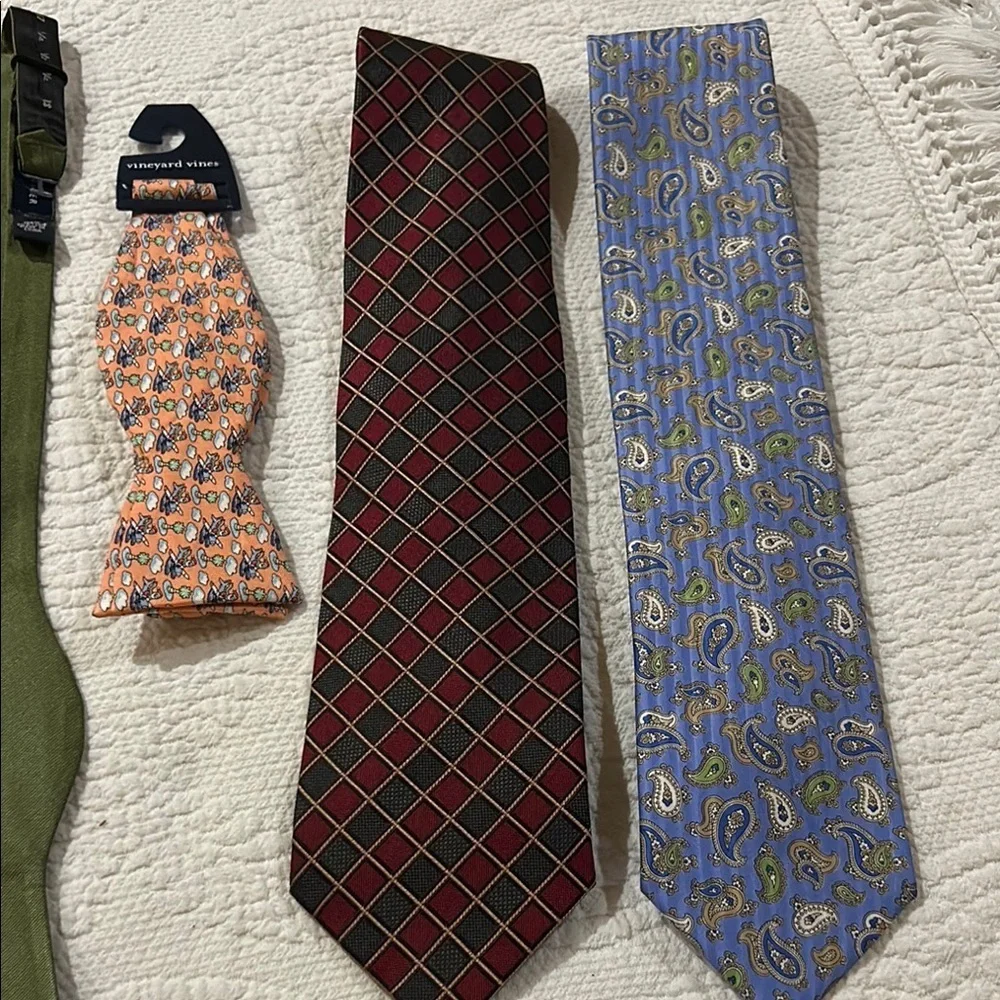 Assorted Men's Silk Ties Collection. 5 ties.